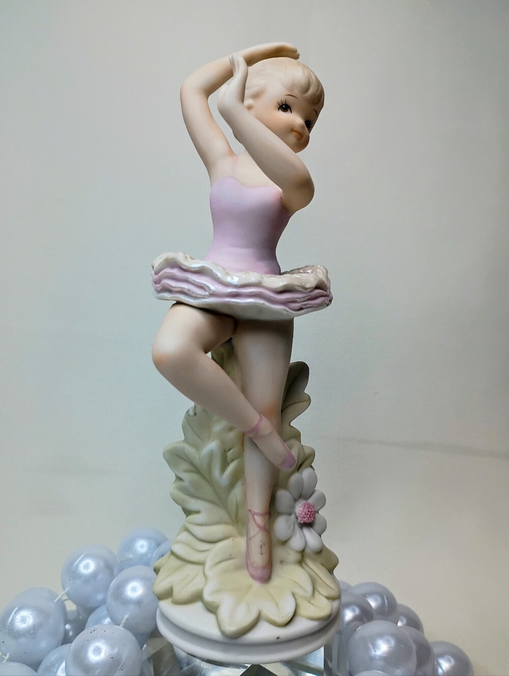 Lefton TWL-05100 Ballerina Figurine - Picture 1 of 4